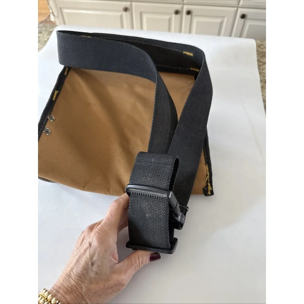 AWP - HANDYMAN'S POUCH W/ BELT‎ - Excellent Condition 4984